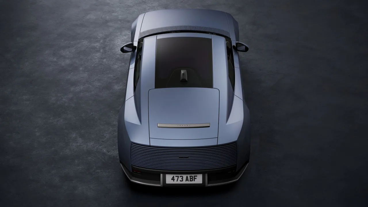 Jaguar Type 01 – zadní pohled shora na elektrický grand tourer