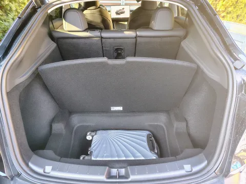 Tesla Model Y Standard