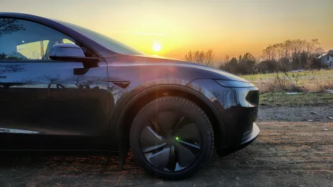 Tesla Model Y Standard