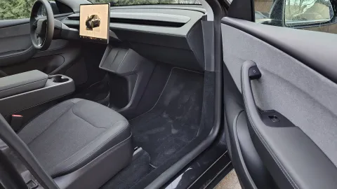 Tesla Model Y Standard