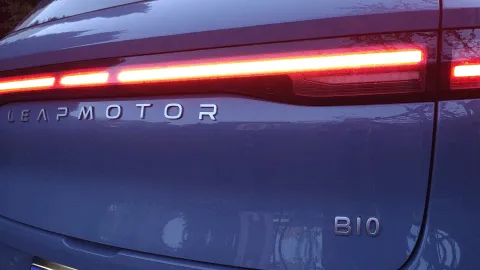 Leapmotor B10 DESIGN BATTERIE PROMAX – redakční test