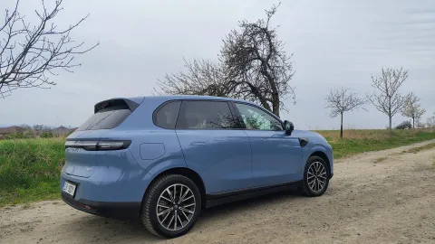 Leapmotor B10 DESIGN BATTERIE PROMAX – redakční test