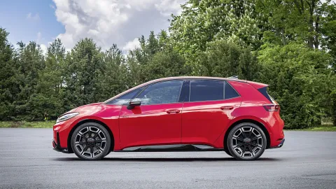 Volkswagen ID.3 GTI z profilu | zdroj: volkswagen-newsroom.com