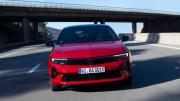 Náhled článku Opel Astra 2026 dostává 58 kWh baterii a dosah až 454 kilometrů
