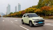 Náhled článku Hyundai Inster: Elektromobil roku, který vás překvapí cenou i dojezdem. Stojí za to v Česku?