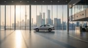 Škoda opouští čínský trh – prázdný showroom s výhledem na čínské město