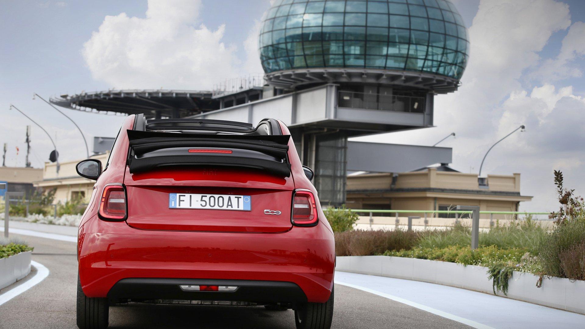 Fiat 500e | zdroj: media.stellantis.com