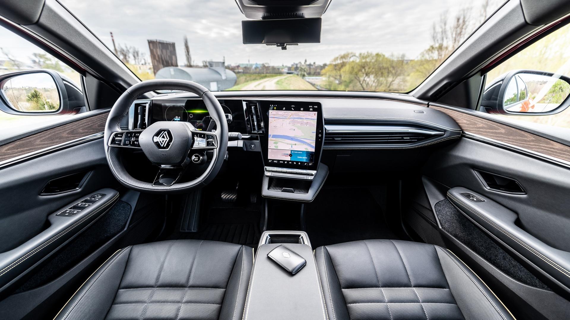 Renault Megane E-Tech EV — interiér | zdroj: media.renault.cz