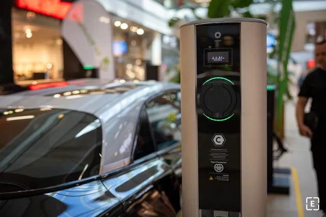 Nabíječka EV - zdroj tz Salon Elektromobilů