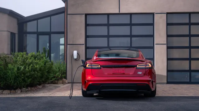 Tesla Model S | zdroj: tesla.com