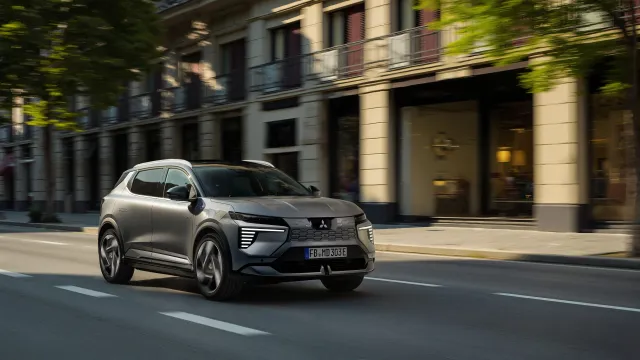 Mitsubishi Eclipse Cross BEV exteriér (zdroj: media.mitsubishi-motors.cz)