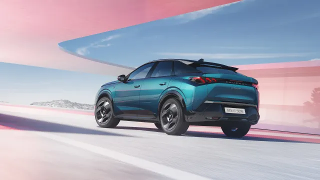 Peugeot E-3008 | zdroj: Stellantis Media